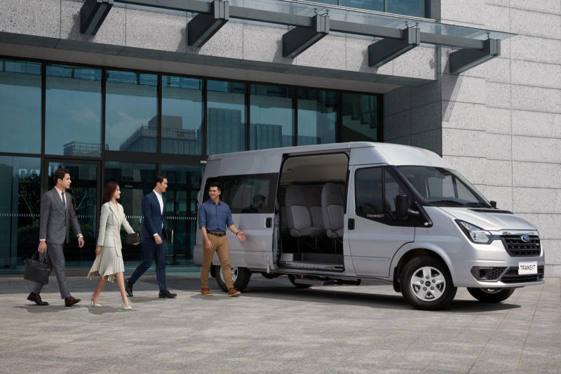 Xe 16 chỗ đưa đón sân bay