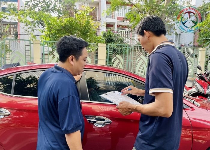 thuê xe tự lái theo ngày