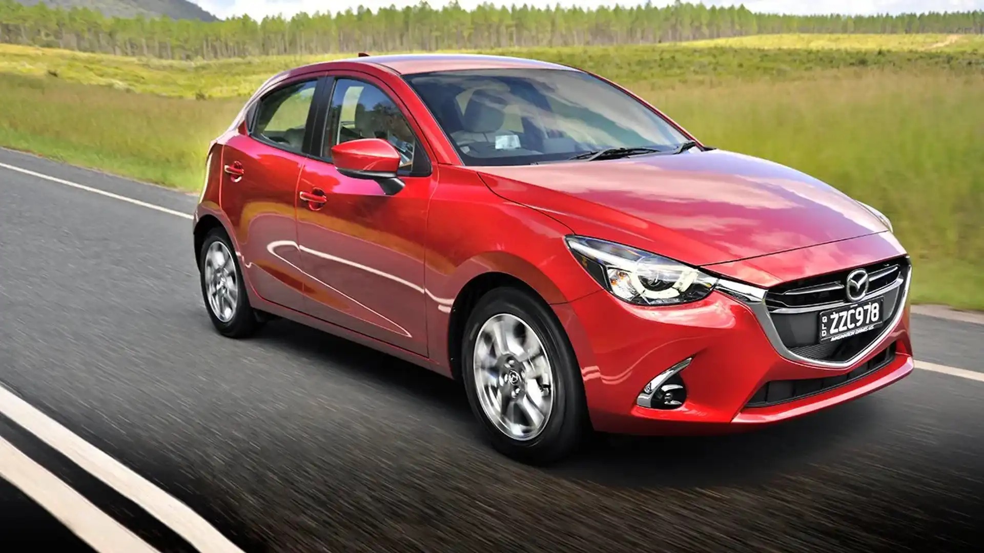 Thuê xe Mazda 2 2017 tự lái
