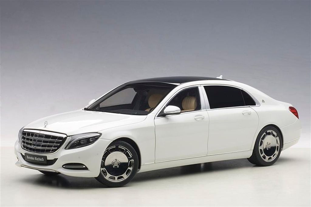 Thuê xe Mercedes S600